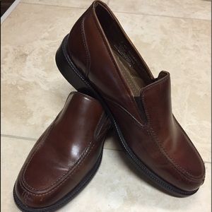 Bass brown leather shoes size 7